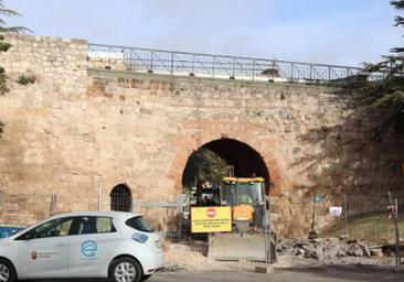 Aprobados 148.000 euros para intervenciones en la muralla y el arco de San Martín