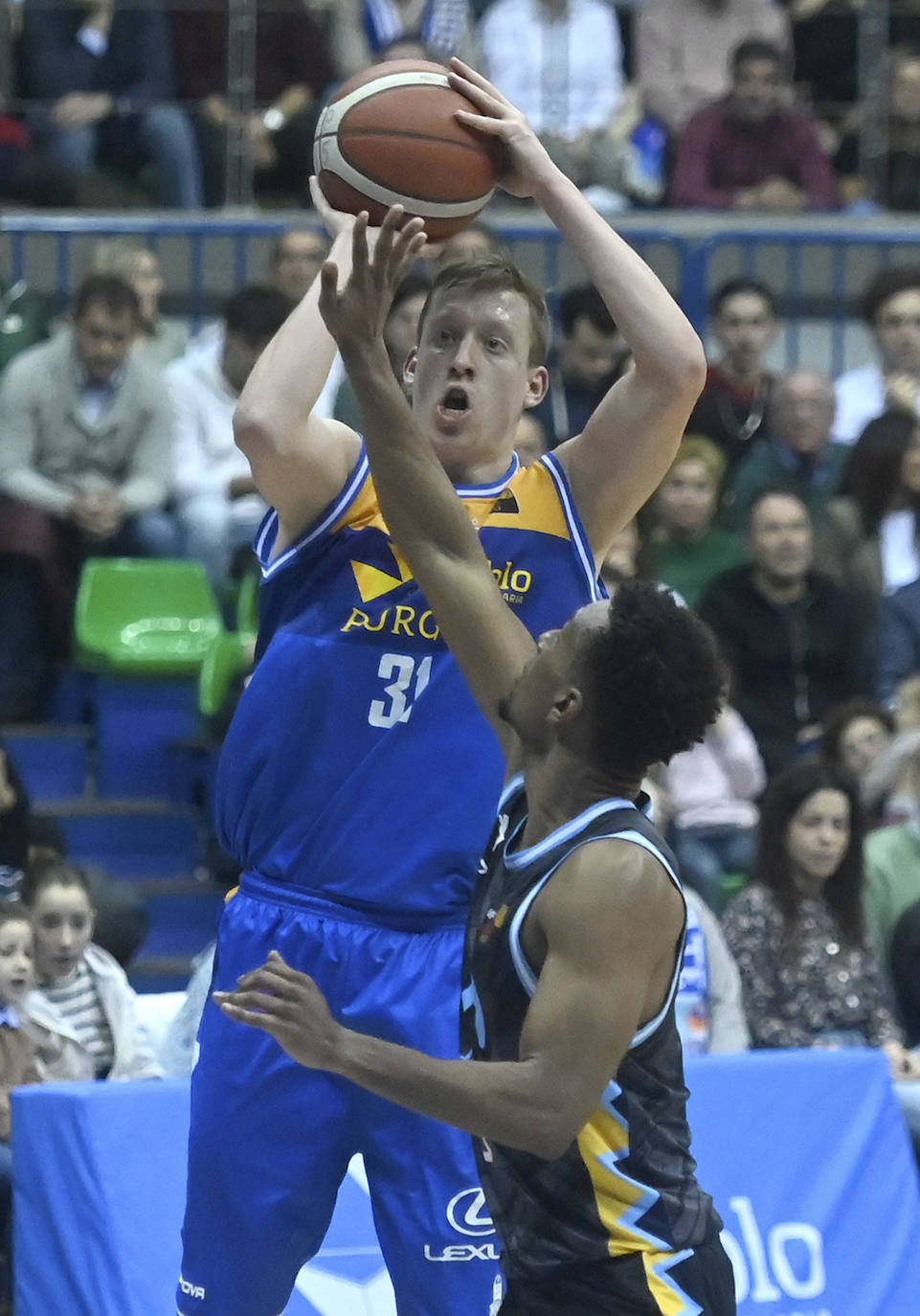 El partido del San Pablo Burgos frente al Estudiantes, en imágnes