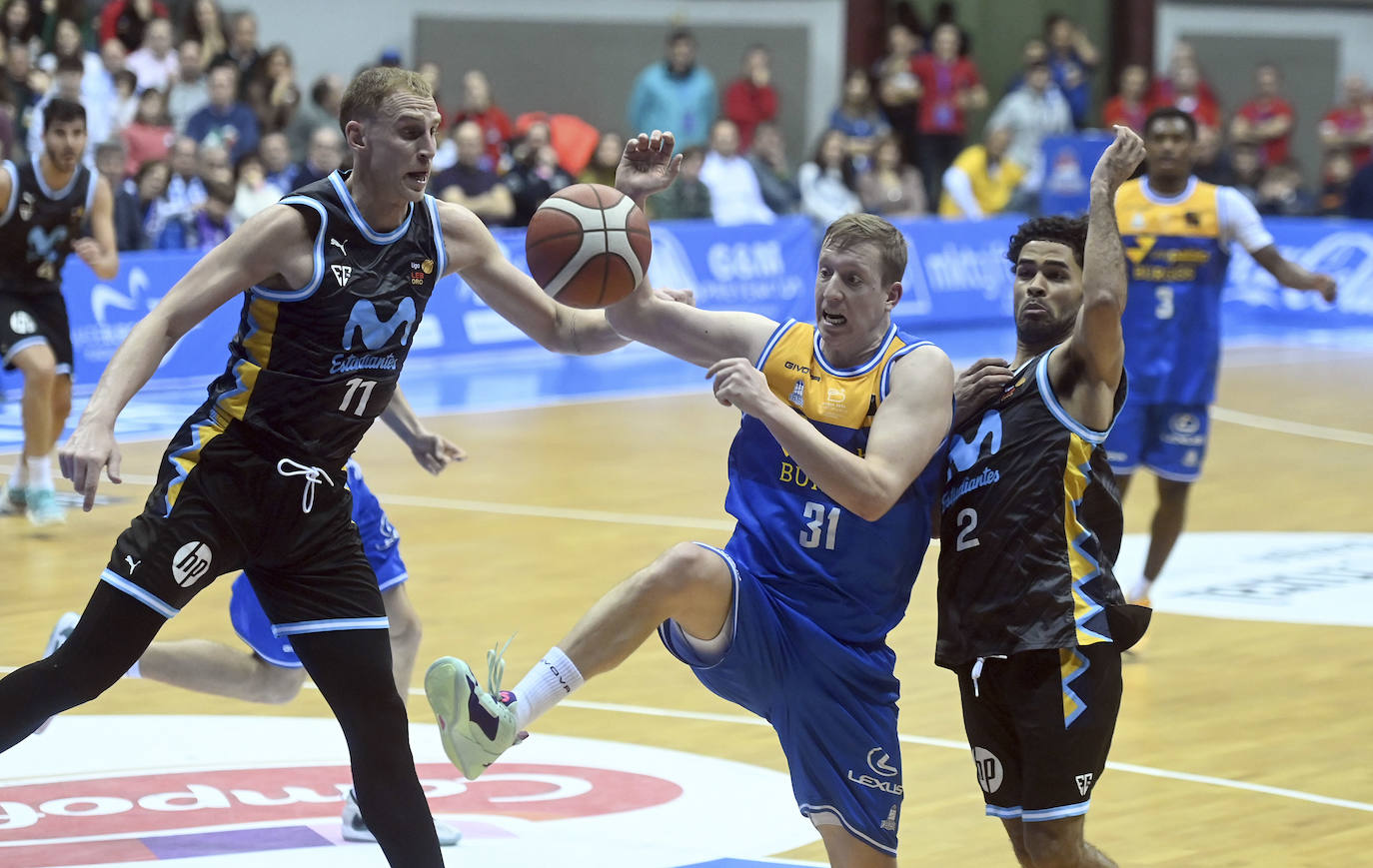 El partido del San Pablo Burgos frente al Estudiantes, en imágnes