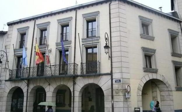 El Ayuntamiento de Aranda convoca las plazas de jefe de bomberos y bibliotecario