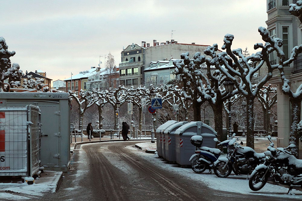 Fotos: La nieve llega a Burgos