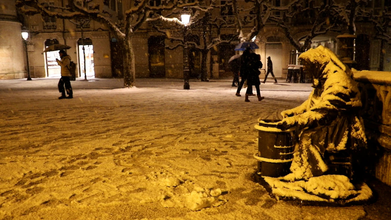 Las nevadas se han echo notar a última hora de la tarde en la capital burgalesa