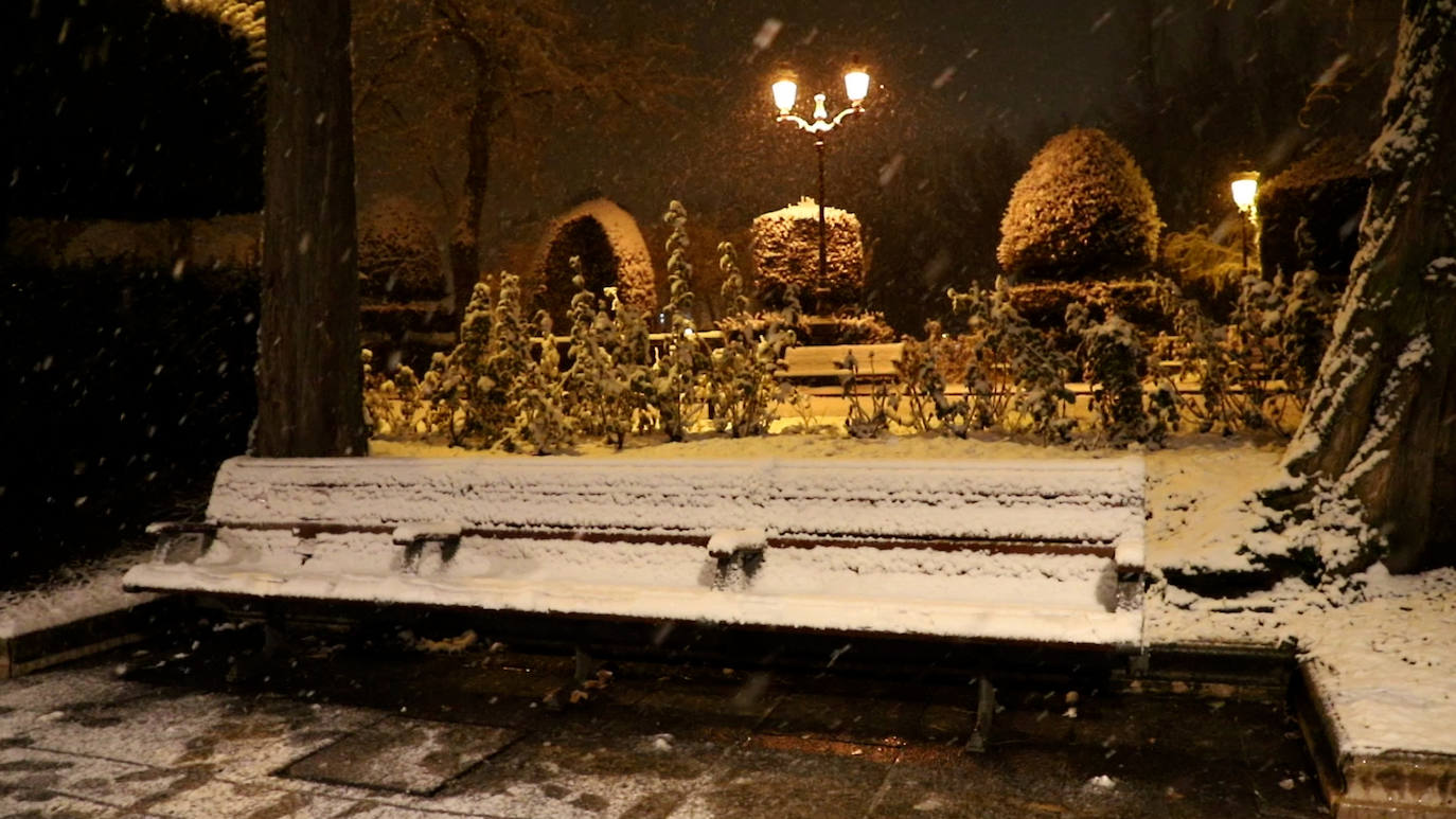 Las nevadas se han echo notar a última hora de la tarde en la capital burgalesa