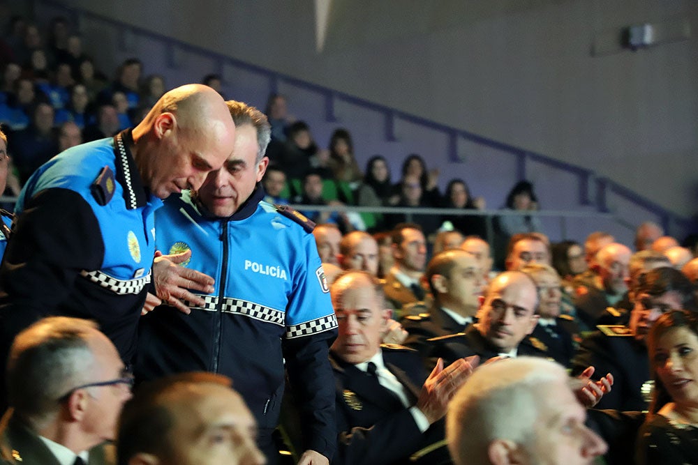 Fotos: La Policía Local de Burgos entrega distinciones y reconocimientos por el Patrón de 2023