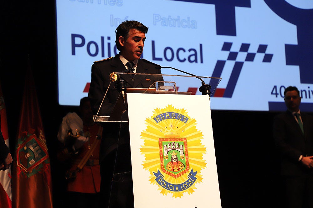 Fotos: La Policía Local de Burgos entrega distinciones y reconocimientos por el Patrón de 2023