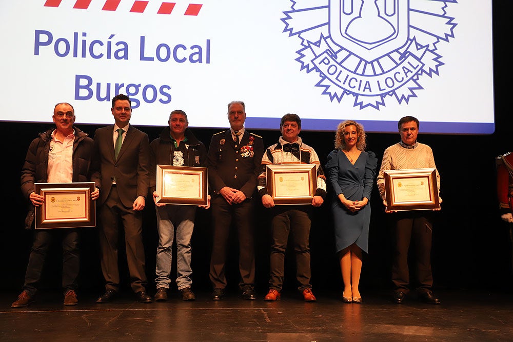 Fotos: La Policía Local de Burgos entrega distinciones y reconocimientos por el Patrón de 2023