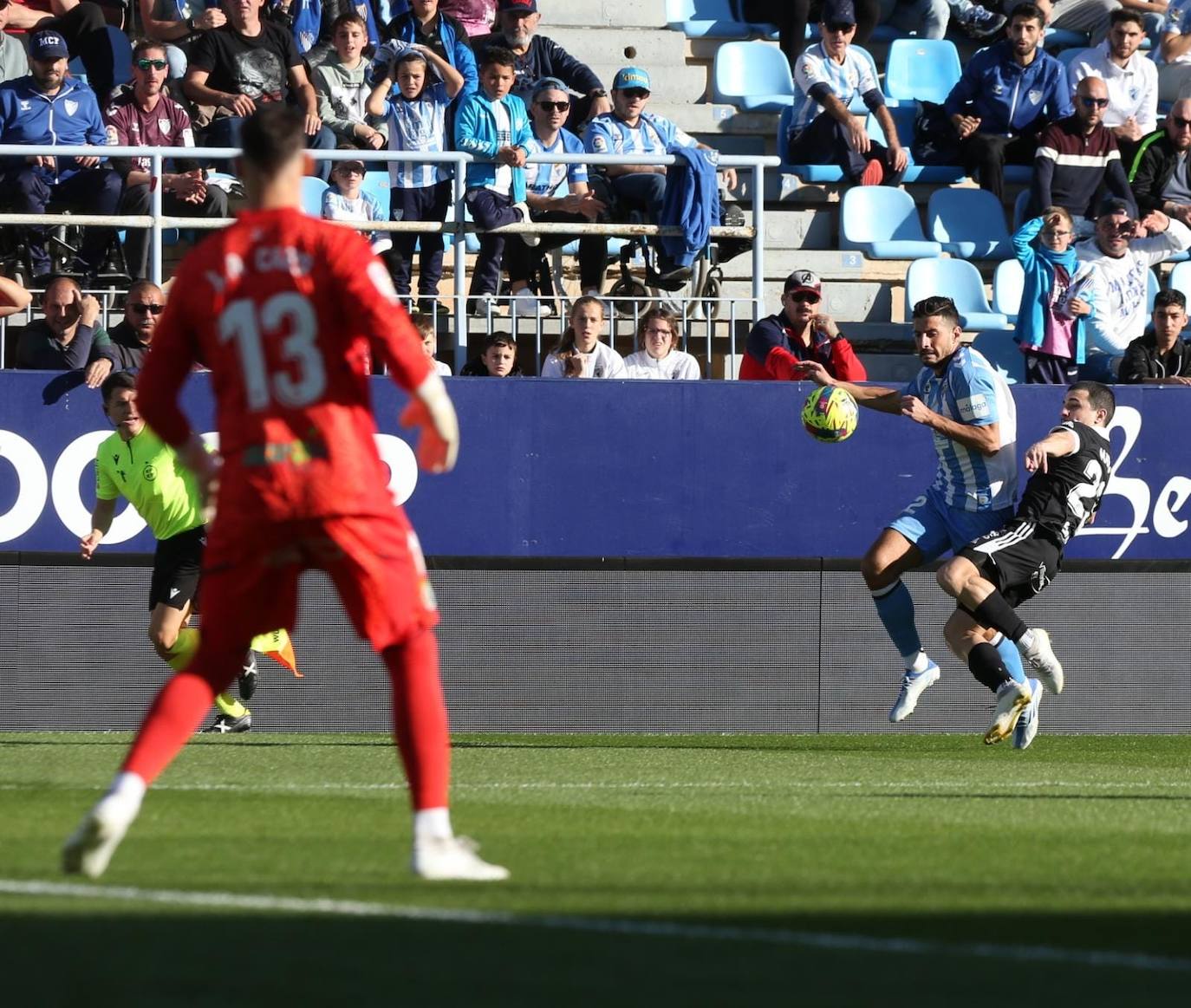 Imágenes del empate entre el Málaga CF y el Burgos CF disputado en La Rosaleda