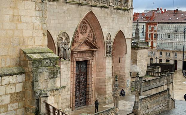 Icomos y la Junta se reunirán en febrero para «aclarar» el proyecto de las puertas de la Catedral