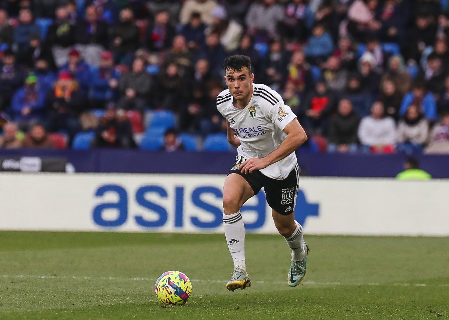 Fotos: El Burgos CF cae ante el Levante UD