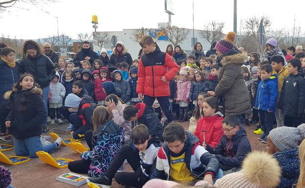 El CEIP La Charca se solidariza con Markel, el «guerrero» con síndrome de Dravet