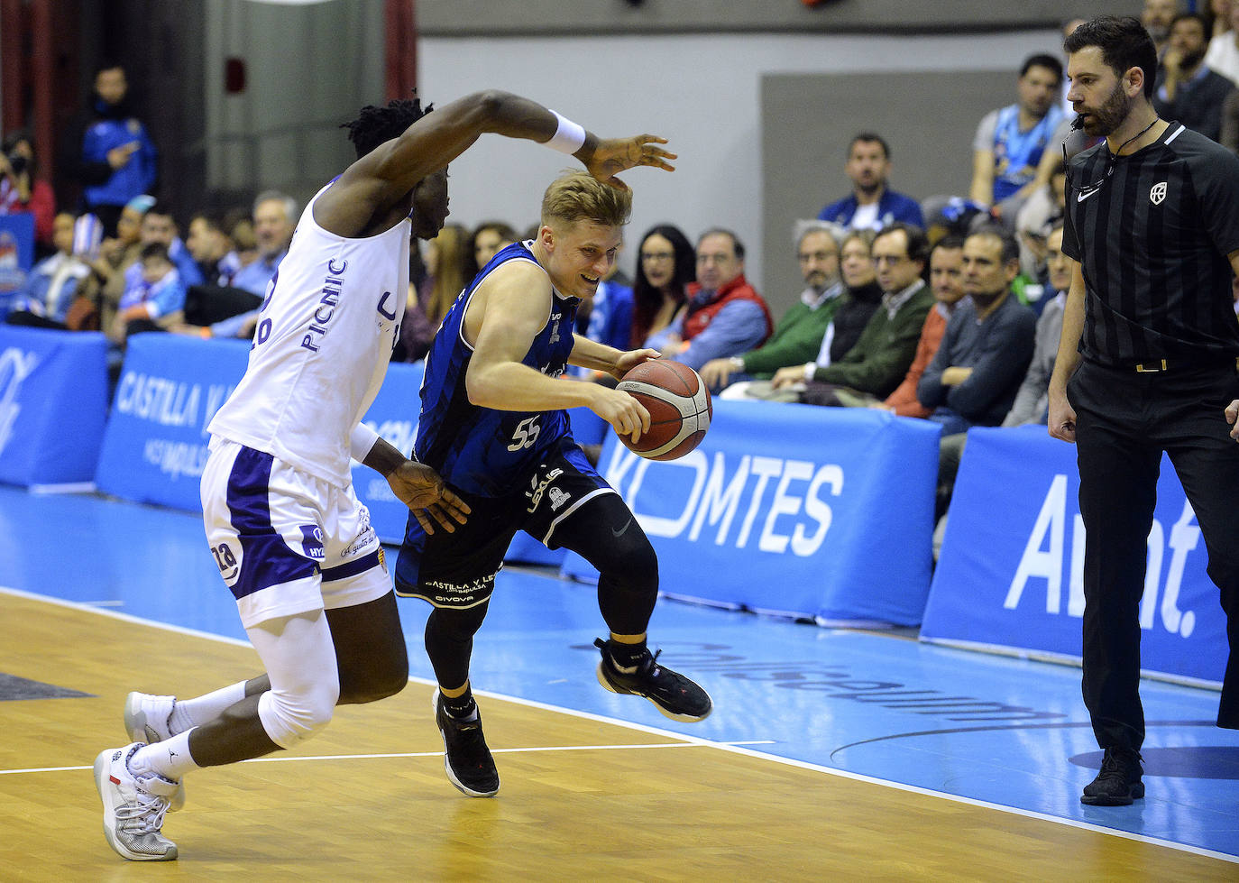 Fotos: El San Pablo se lleva el derbi autonómico