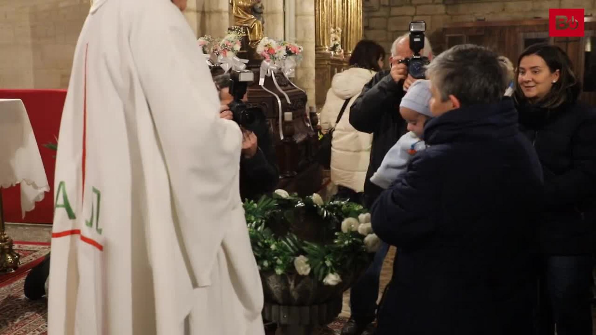 Los nacidos en 2022 se presentan a la Virgen de las Candelas