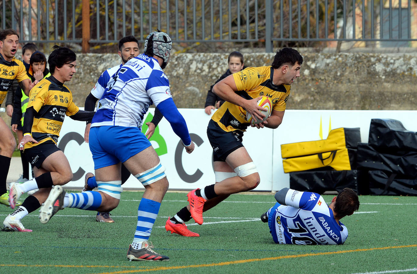 Fotos: Victoria del Recoletas Burgos ante el Pasek Belenos