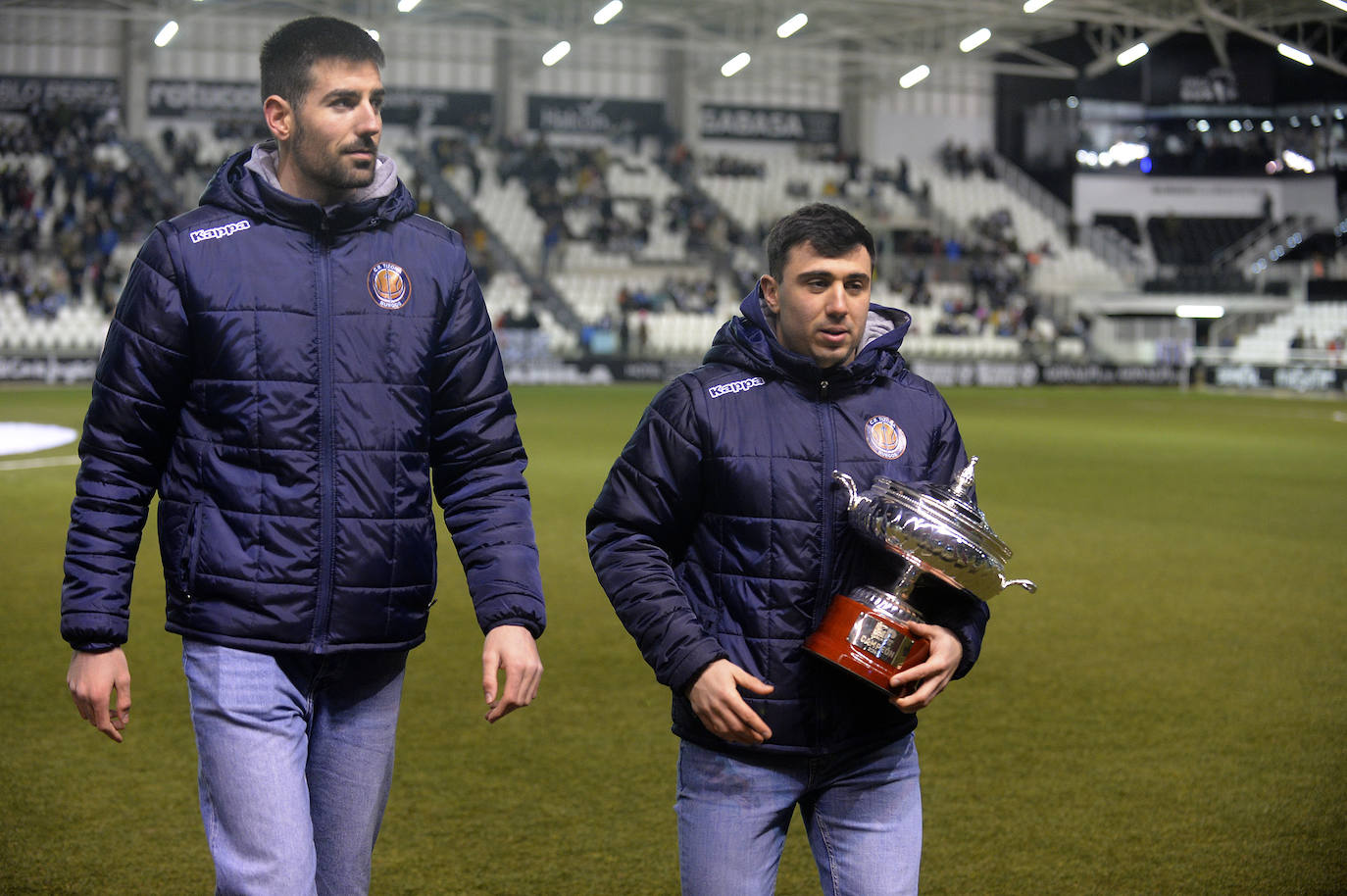 Imágenes del empate entre el Burgos CF y la UD Las Palmas este lunes en El Plantío