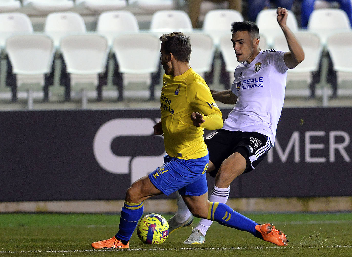 Imágenes del empate entre el Burgos CF y la UD Las Palmas este lunes en El Plantío