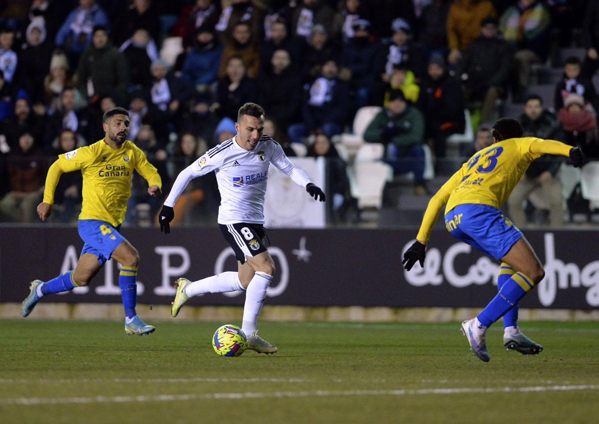 Imágenes del empate entre el Burgos CF y la UD Las Palmas este lunes en El Plantío