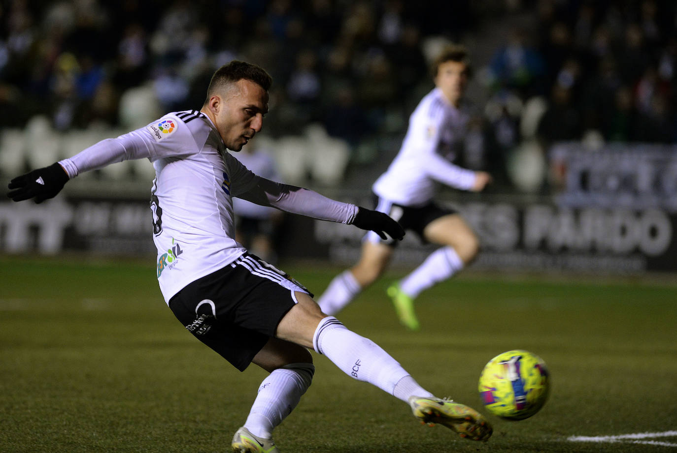 Imágenes del empate entre el Burgos CF y la UD Las Palmas este lunes en El Plantío