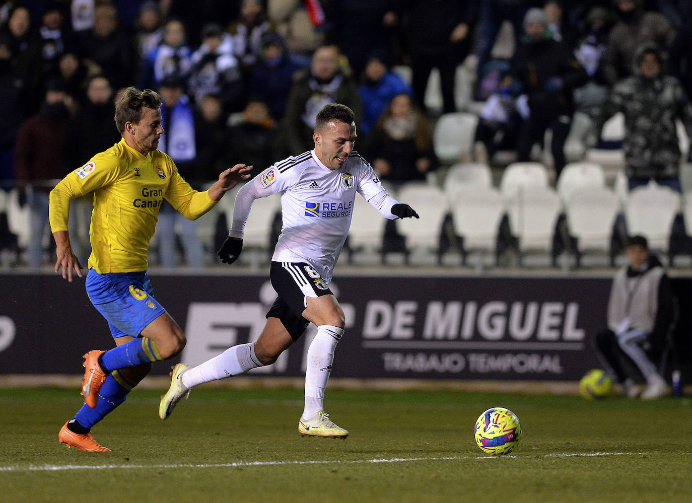 Imágenes del empate entre el Burgos CF y la UD Las Palmas este lunes en El Plantío