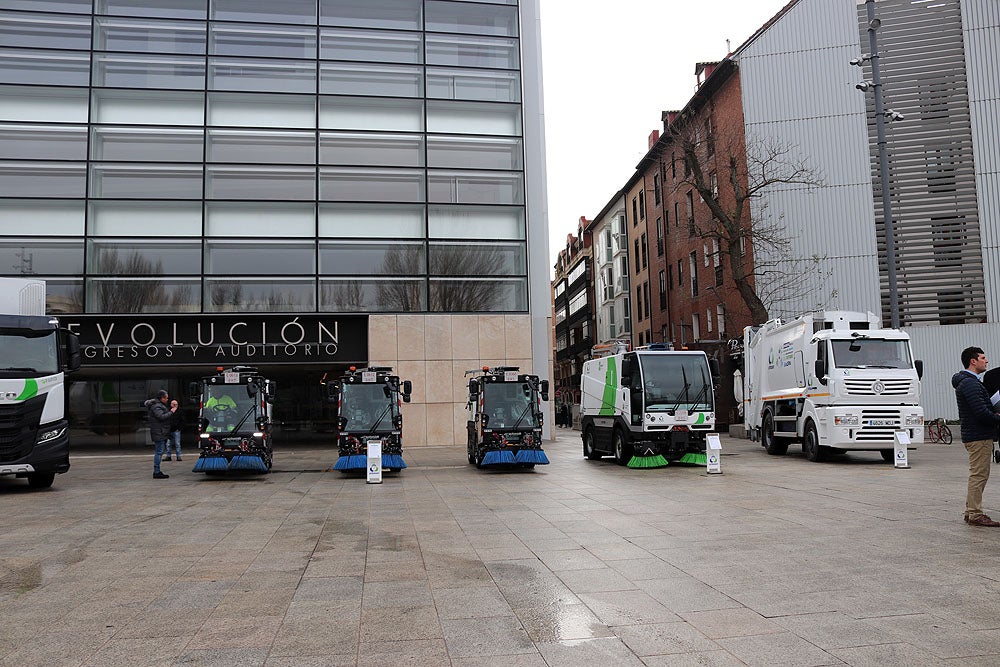 Fotos: Llegan a Burgos los nuevos vehículos para la recogida de basuras y la limpieza viaria