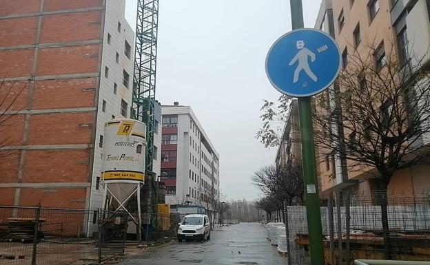 Los vecinos piden cerrar la plaza Rovira i Virgili para prevenir atropellos