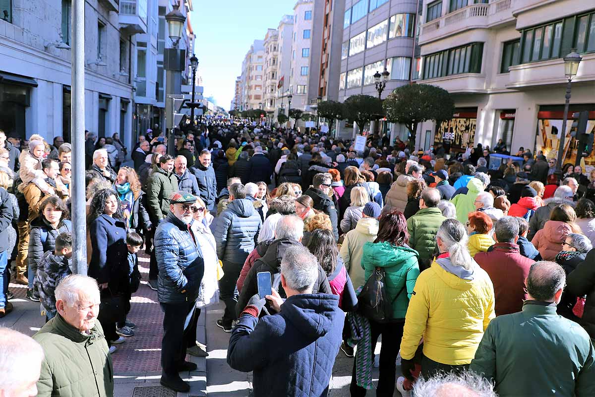 Fotos: Los burgaleses arropan masivamente las protestas a favor de una Sanidad Pública de calidad