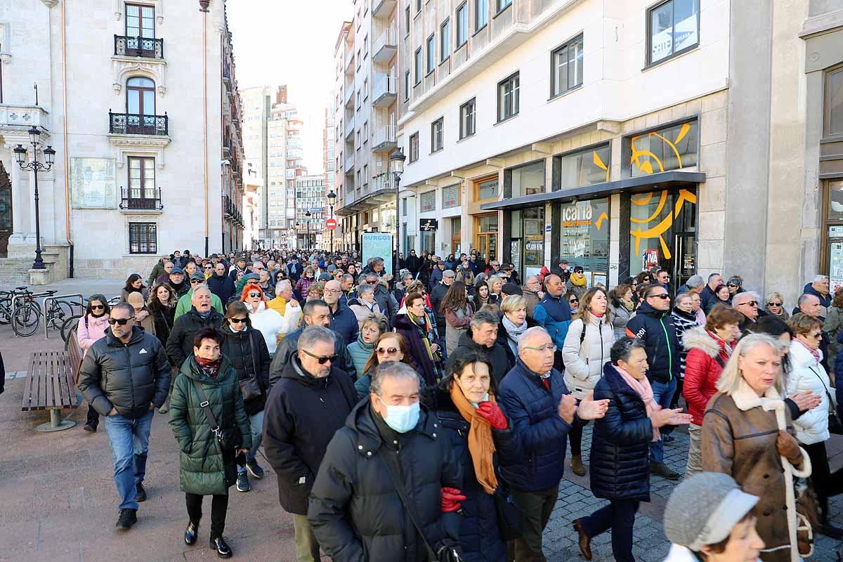 Fotos: Los burgaleses arropan masivamente las protestas a favor de una Sanidad Pública de calidad