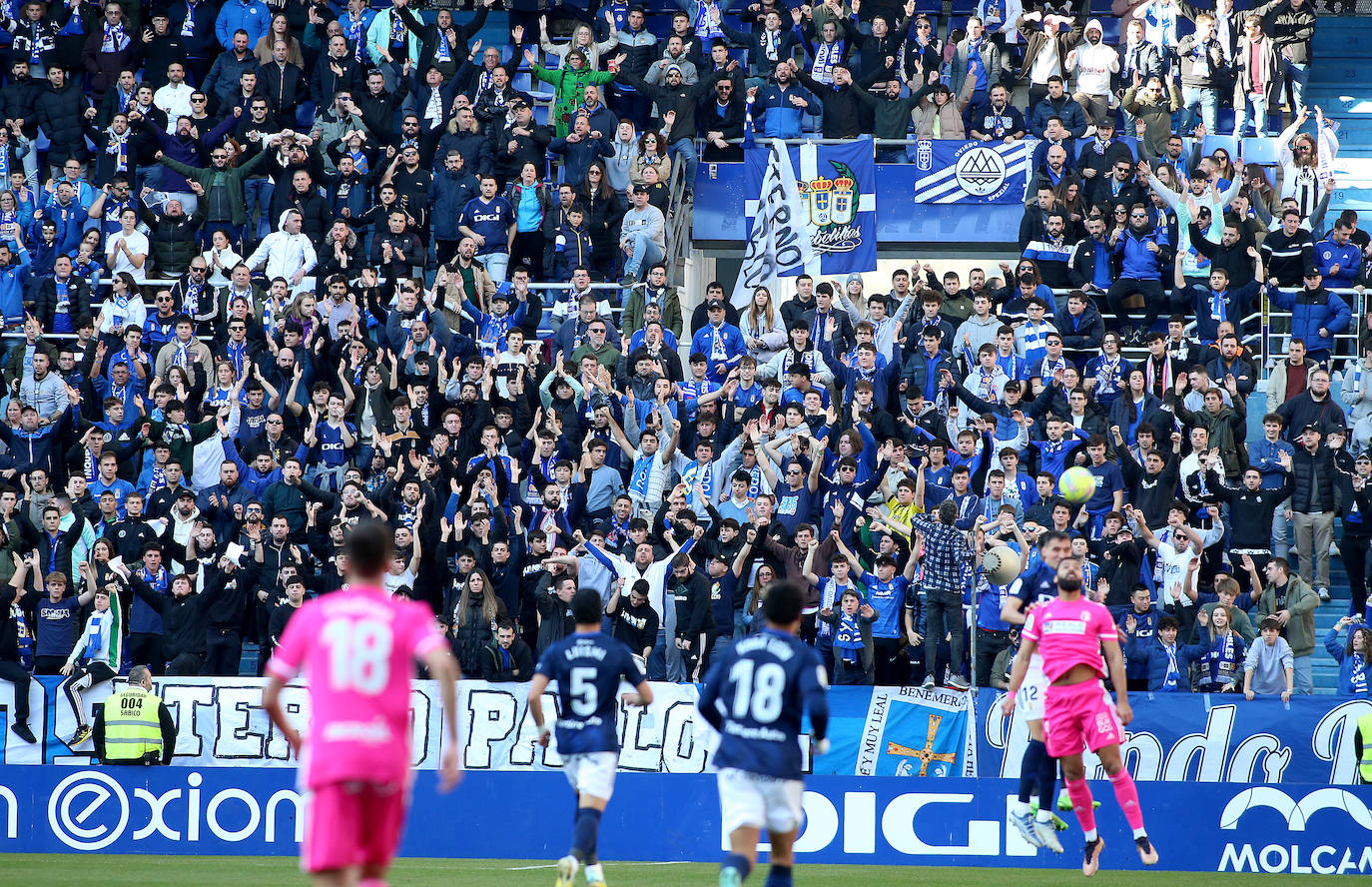 Imagenes de la victoria del Burgos CF ante el Real Oviedo este domingo en el Carlos Tartiere