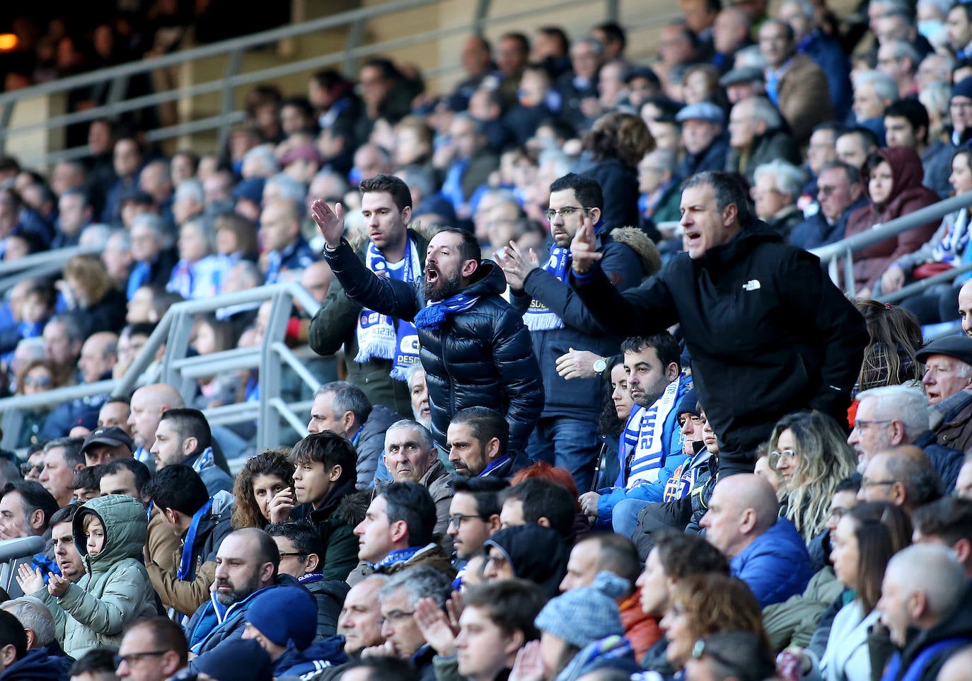 Imagenes de la victoria del Burgos CF ante el Real Oviedo este domingo en el Carlos Tartiere