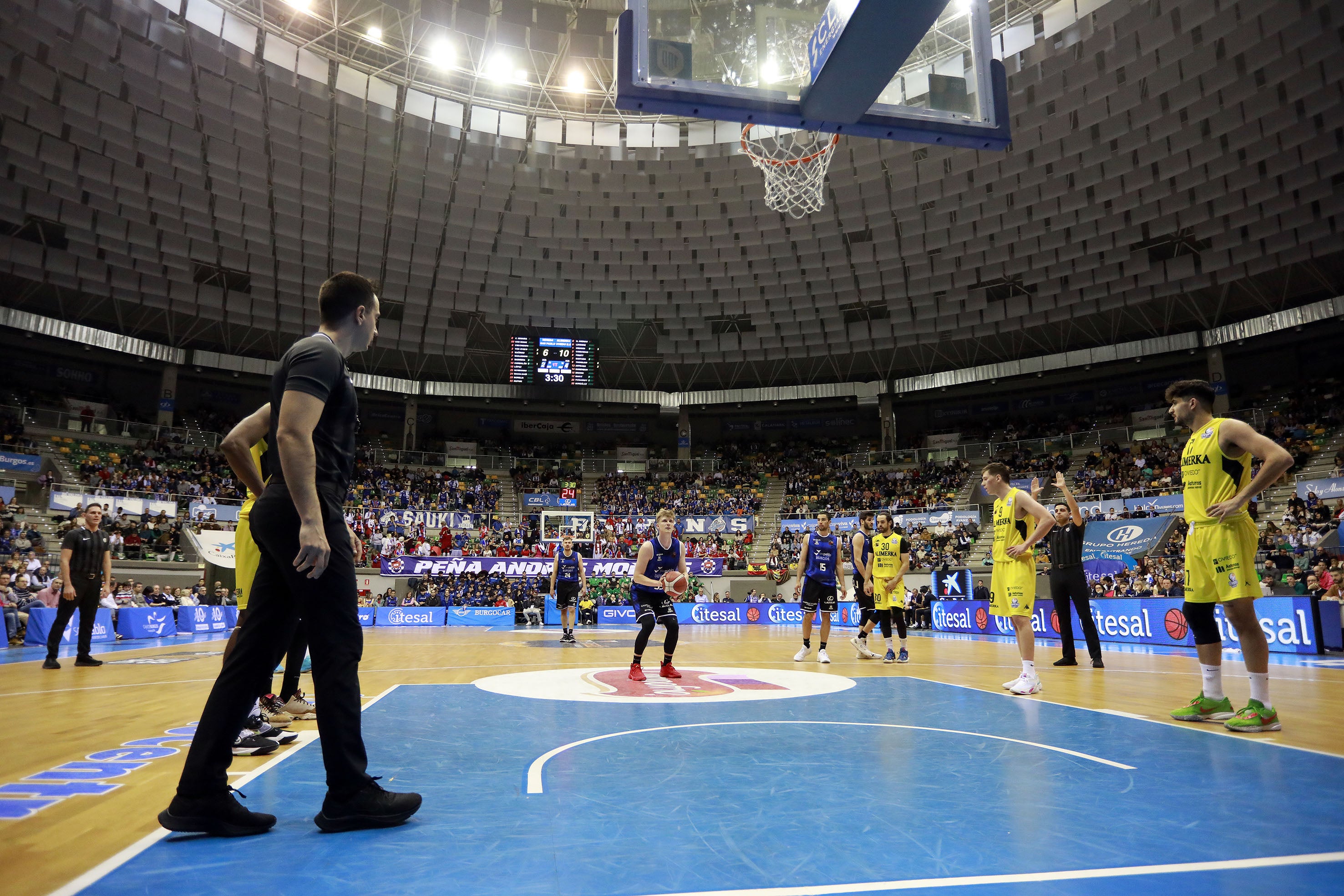 Fotos: El San Pablo suma la cuarta victoria consecutiva