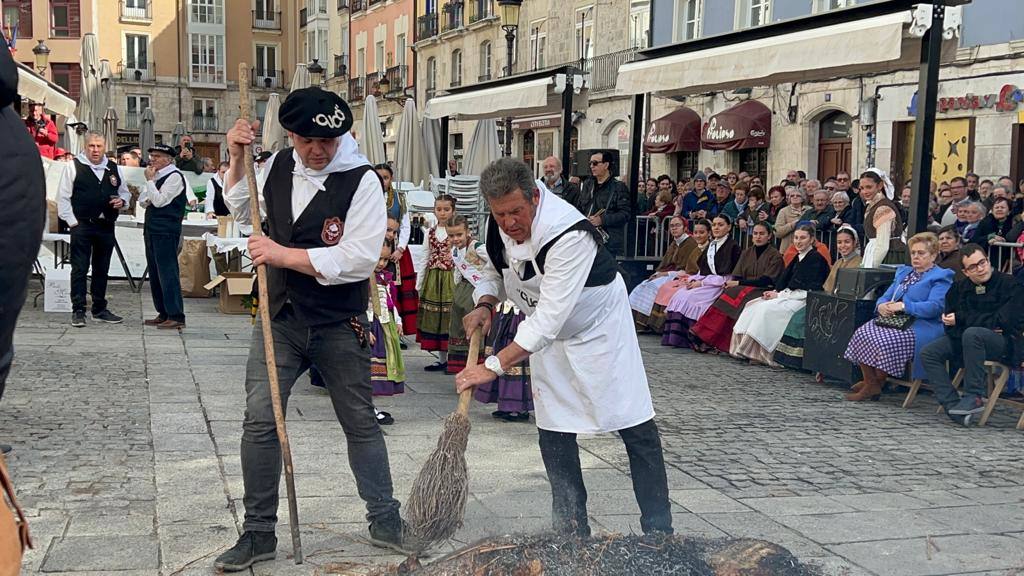Fotos: Los Cucos retoman la matanza en la plaza de La Flora
