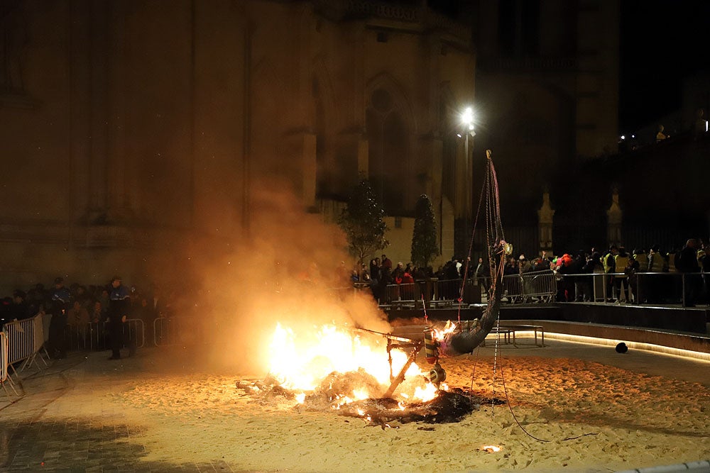 Fotos: Burgos quema la sardina para despedir al Carnaval 2023