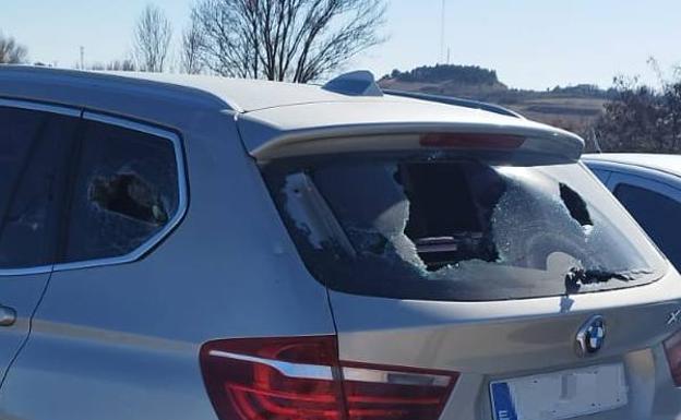 Detenido un menor en Burgos por amenazar con un cuchillo a una mujer y destrozar su coche