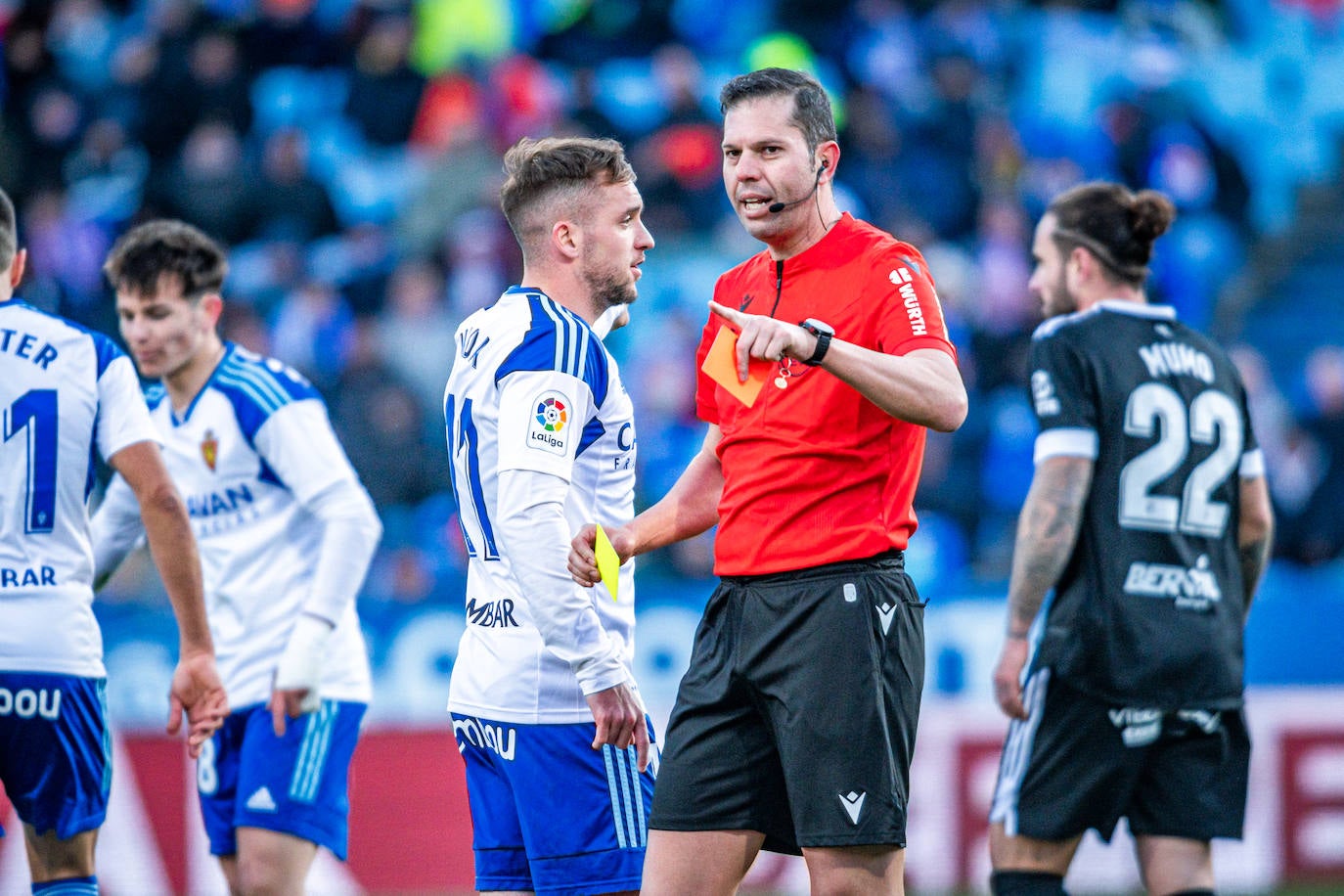 Fotos: El Burgos CF araña un punto en La Romareda