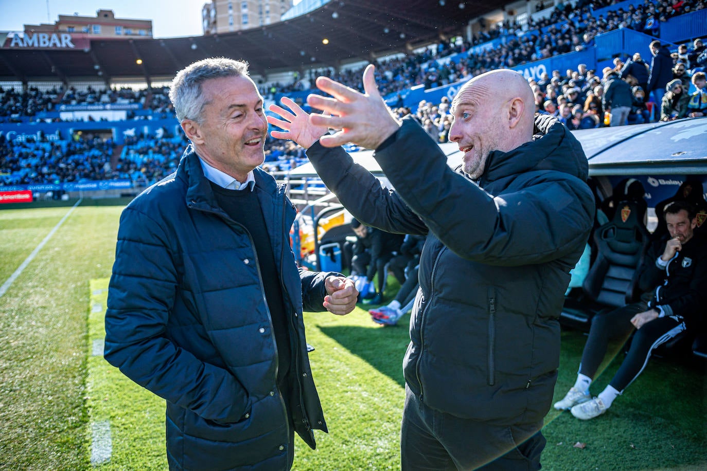 Fotos: El Burgos CF araña un punto en La Romareda