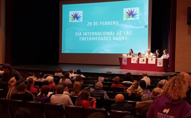 El CEIP La Charca organiza una conferencia sobre enfermedades raras. 