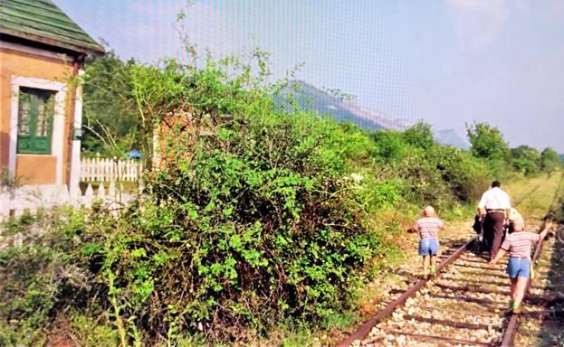 Imagen principal - La zona de La Revilla que aparece en la película 'El milagro de P. Tinto'. 