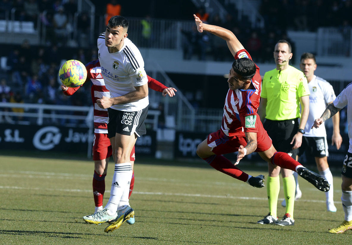 Imágenes de la derrota del Burgos CF ante el Granada CF este sábado en El Plantío