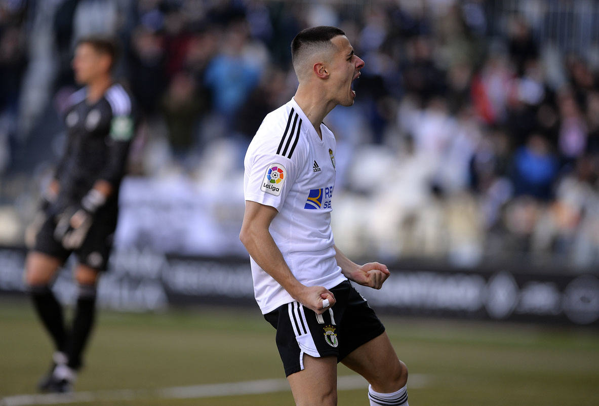 Imágenes de la derrota del Burgos CF ante el Granada CF este sábado en El Plantío