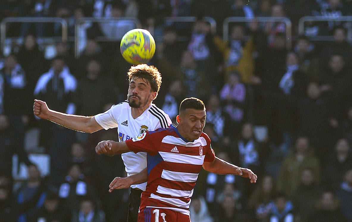 Imágenes de la derrota del Burgos CF ante el Granada CF este sábado en El Plantío