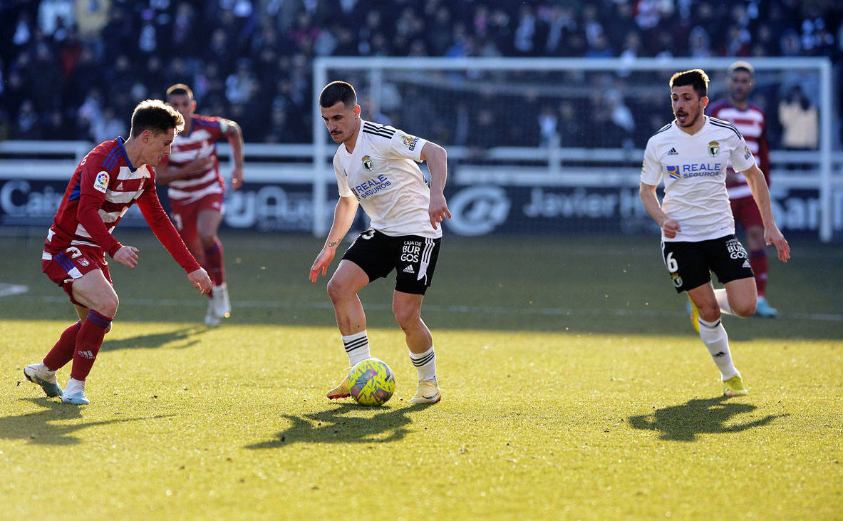 Imágenes de la derrota del Burgos CF ante el Granada CF este sábado en El Plantío