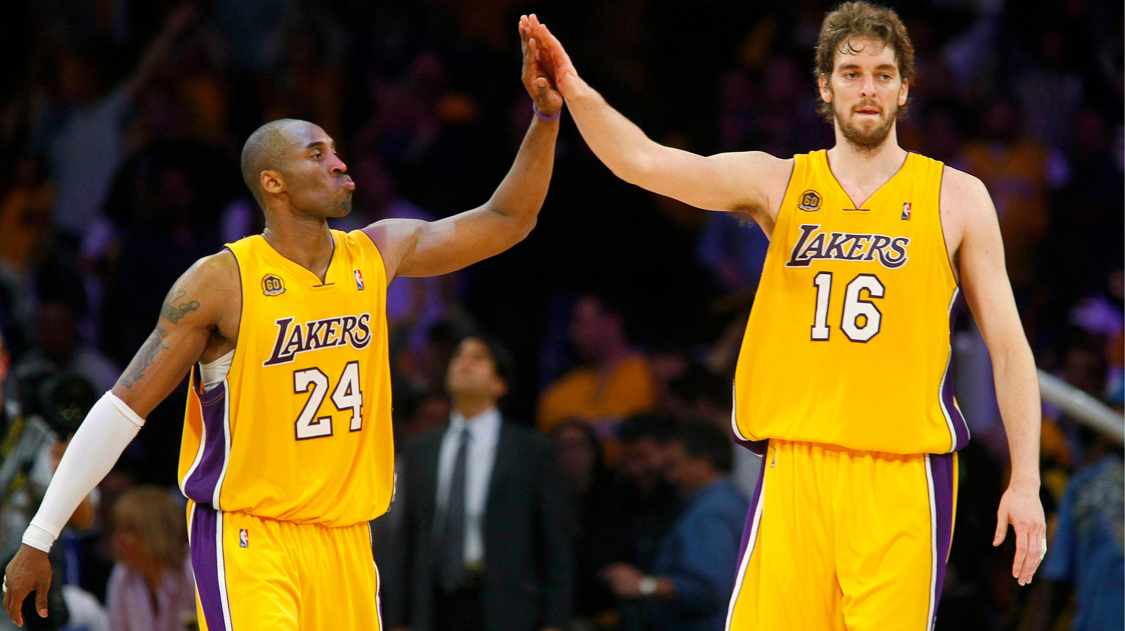 Kobe Bryant y Pau Gasol en uno de sus partidos juntos.