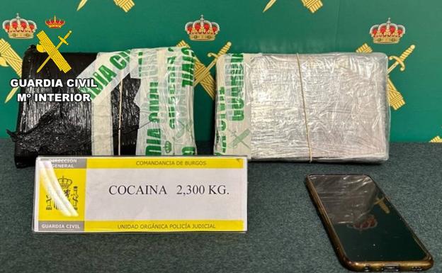 A prisión en Burgos dos varones sorprendidos con 2,3 kilos de cocaína en su vehículo