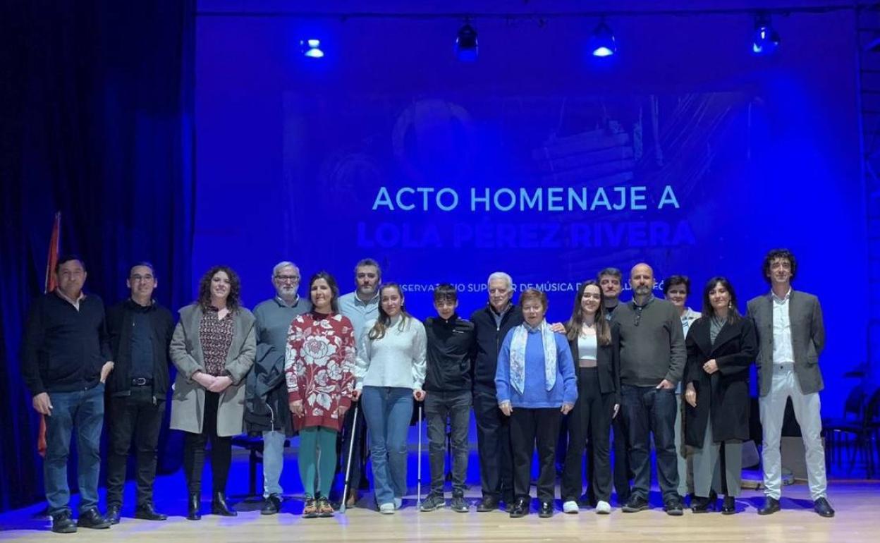 Homenaje del COSCYL a la arandina Lola Pérez Rivera.