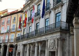 Fachada principal del Ayuntamiento de Burgos