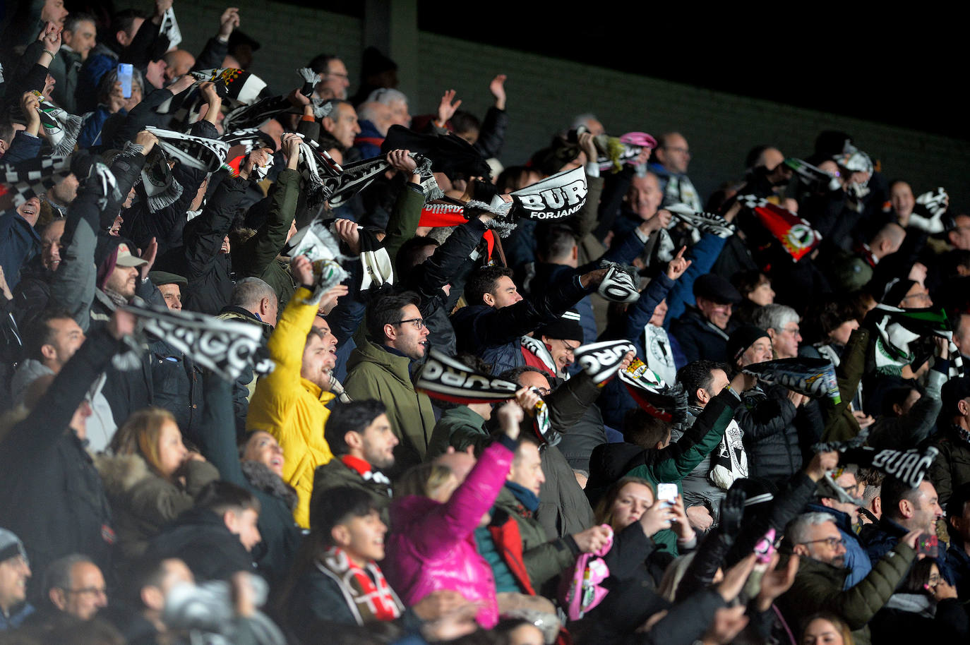 La victoria del Burgos CF en el derbi castellano, en imágenes