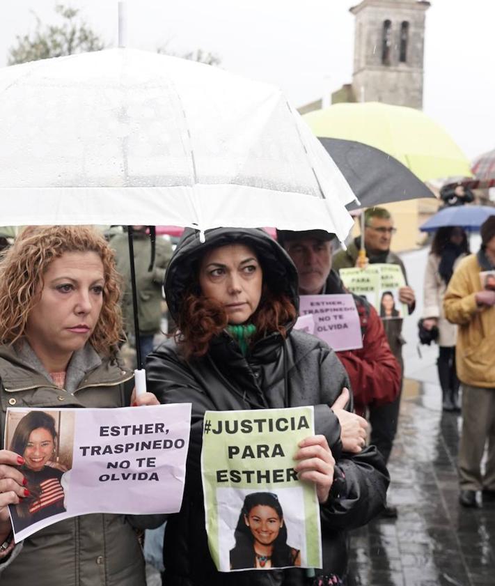 Imagen secundaria 2 - Acto en recuerdo de Esther López y para pedir justicia por su muerte. 