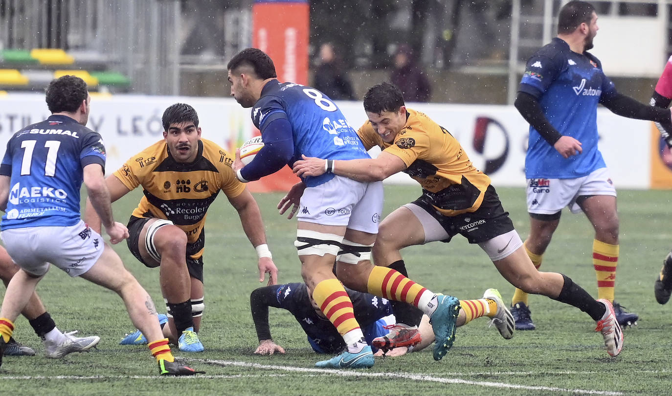 La victoria de Aparejadores Rugby Club ante la Santboiana, en imágenes