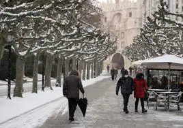 Imagen de archivo de una nevada en Burgos.