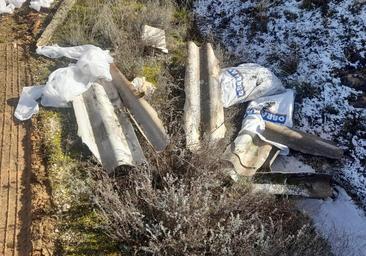 Los pueblos de Burgos, hartos del abandono ilegal de escombros con amianto