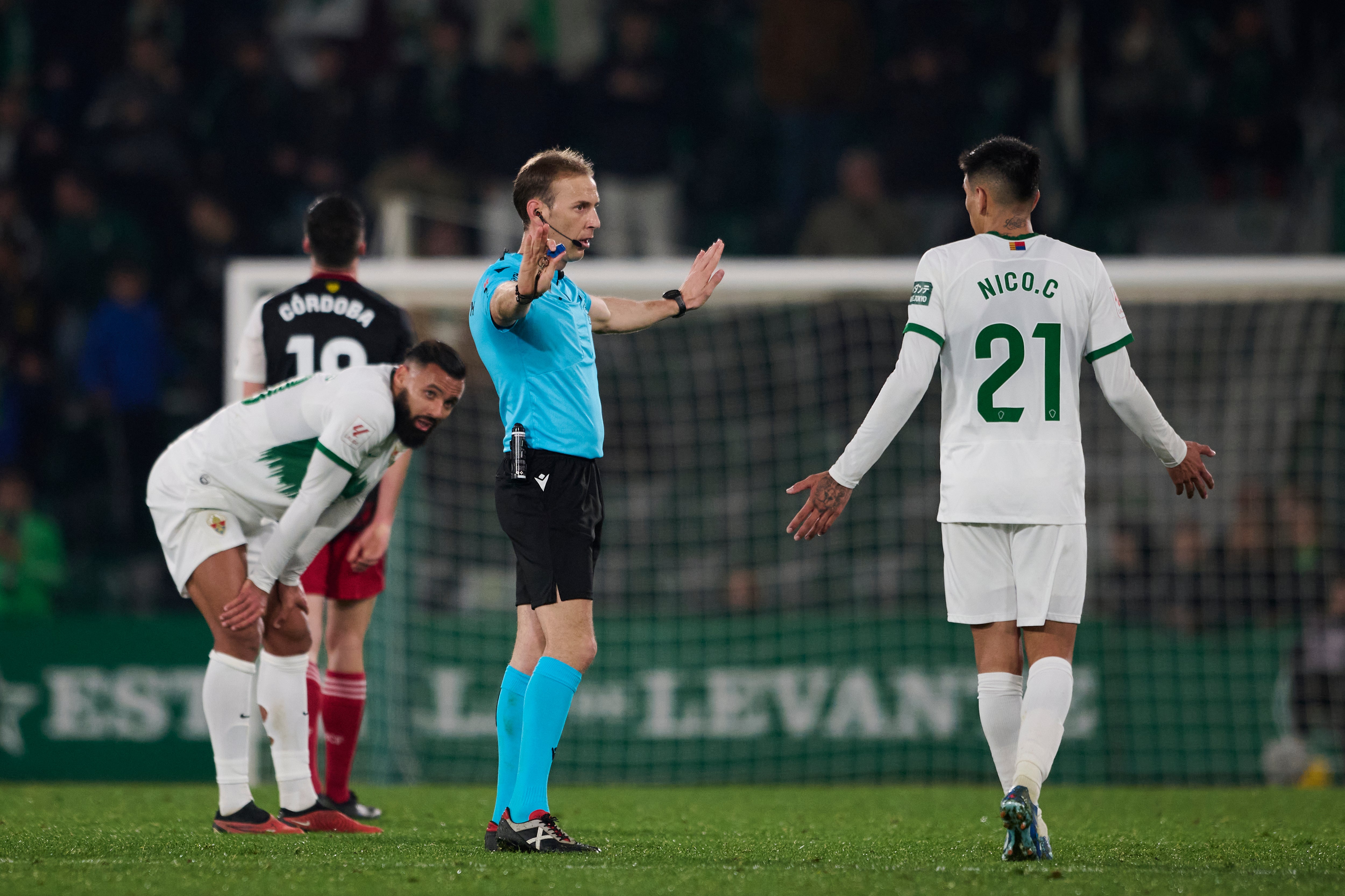 Así ha sido, en imágenes, la derrota del Burgos CF en Elche